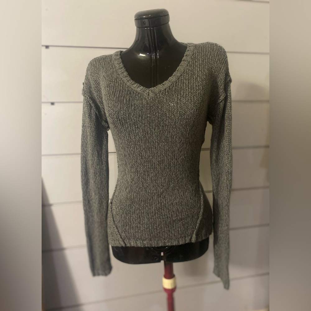 Retrod v-neck long sleeved marled sweater elbow patches